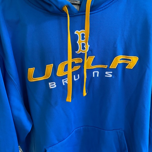 Stadium athletic pullover size large - Picture 2 of 10